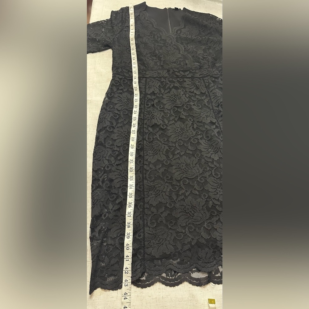 💜Black Lace Midi Dress with Scalloped Hem - Picture 7 of 13